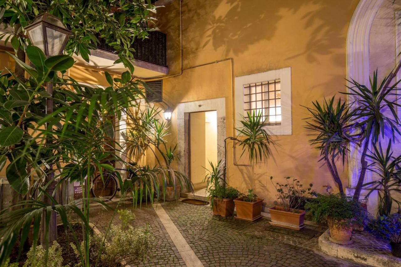 Navona White Apartment Рим Экстерьер фото